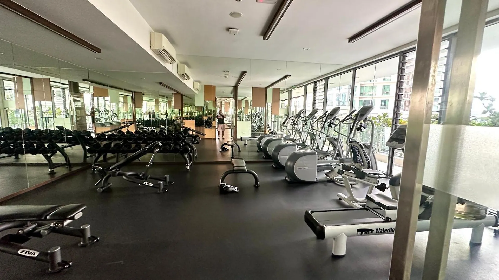 Balcony Unit II & The Robertson Residence 33F 吉隆坡 0*,