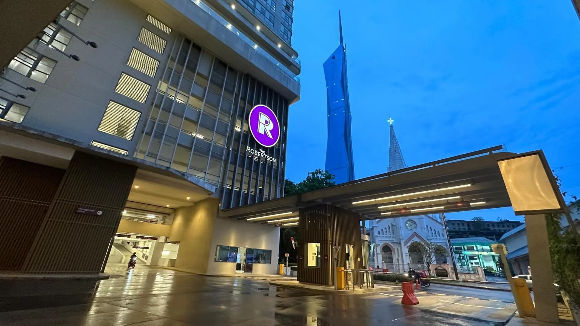 Balcony Unit II & The Robertson Residence 33F 吉隆坡 0*,  马来西亚